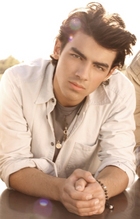 Joe Jonas : joejonas_1240351780.jpg