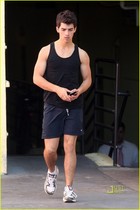 Joe Jonas : joejonas_1256486979.jpg