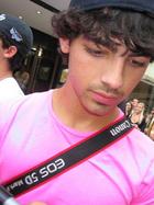 Joe Jonas : joejonas_1302112645.jpg