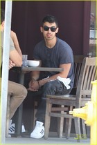 Joe Jonas : joejonas_1306363168.jpg