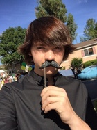 Joel Courtney : joel-courtney-1416170820.jpg