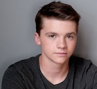 Joel Courtney : joel-courtney-1441992813.jpg