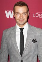 Joey Lawrence : joey-lawrence-1359308626.jpg