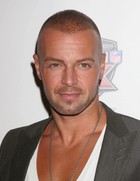 Joey Lawrence : joey-lawrence-1359308636.jpg