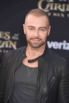 Joey Lawrence : joey-lawrence-1520641516.jpg