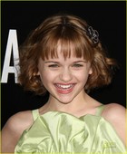 Joey King : joey-king-1363010802.jpg