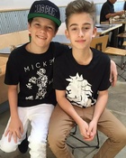 Johnny Orlando : TI4U1632871475.jpg