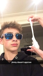 Johnny Orlando : johnny-orlando-1490845321.jpg