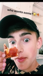 Johnny Orlando : johnny-orlando-1500635881.jpg