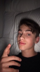 Johnny Orlando : johnny-orlando-1507075561.jpg