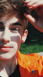 Johnny Orlando : johnny-orlando-1527487204.jpg