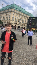 Johnny Orlando : johnny-orlando-1529954346.jpg