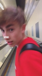 Johnny Orlando : johnny-orlando-1530722366.jpg