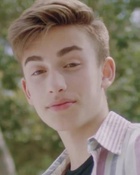 Johnny Orlando : johnny-orlando-1570657111.jpg