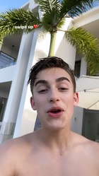 Johnny Orlando : johnny-orlando-1573334147.jpg