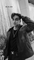 Johnny Orlando : johnny-orlando-1578353583.jpg