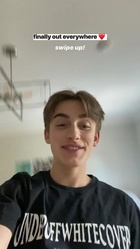 Johnny Orlando : johnny-orlando-1589066513.jpg