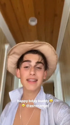 Johnny Orlando : johnny-orlando-1599420633.jpg