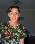 Johnny Orlando : johnny-orlando-1599790656.jpg