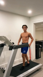 Johnny Orlando : johnny-orlando-1602448932.jpg