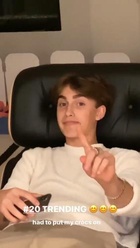 Johnny Orlando : johnny-orlando-1605237025.jpg