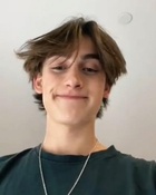 Johnny Orlando : johnny-orlando-1612315057.jpg