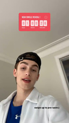 Johnny Orlando : johnny-orlando-1615767638.jpg