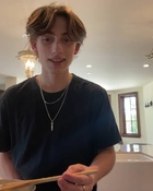 Johnny Orlando : johnny-orlando-1617995866.jpg