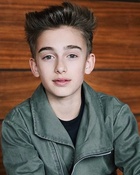 Johnny Orlando : johnny-orlando-1632930820.jpg