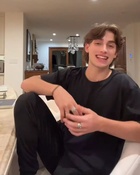 Johnny Orlando : johnny-orlando-1655842318.jpg