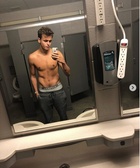 Jonah Marais : jonah-marais-1569778321.jpg