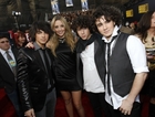 Jonas Brothers : TI4U_u1195506711.jpg