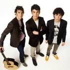 Jonas Brothers : TI4U_u1220956504.jpg