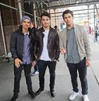 Jonas Brothers : jonas-brothers-1365791855.jpg