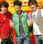 Jonas Brothers : jonas_brothers_1179952319.jpg