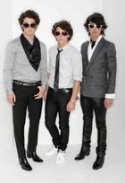 Jonas Brothers : jonas_brothers_1198434546.jpg