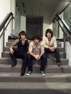 Jonas Brothers : jonas_brothers_1199325111.jpg