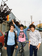 Jonas Brothers : jonas_brothers_1207260373.jpg