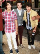 Jonas Brothers : jonas_brothers_1211394283.jpg