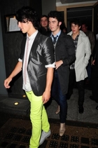 Jonas Brothers : jonas_brothers_1212938000.jpg