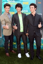 Jonas Brothers : jonas_brothers_1258260514.jpg