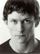 Jonathan Tucker : TI4U_u1141836502.jpg