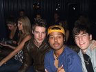 Josh Henderson : josh-henderson-1335854955.jpg