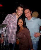 Josh Henderson : josh-henderson-1335854959.jpg