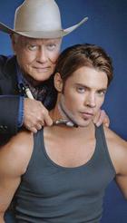 Josh Henderson : josh-henderson-1350357994.jpg