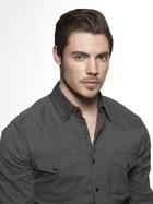 Josh Henderson : josh-henderson-1352689049.jpg