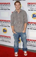 Josh Henderson : josh_henderson_1178901278.jpg