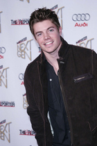 Josh Henderson : josh_henderson_1179445135.jpg