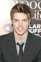 Josh Henderson : josh_henderson_1179593263.jpg