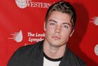 Josh Henderson : josh_henderson_1297398853.jpg